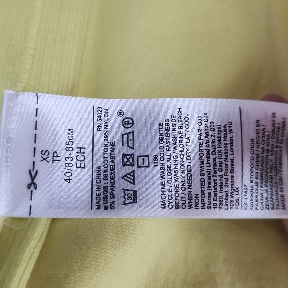 NWOT SzXS Banana Republic Butter Yellow Cardigan - Picture 6 of 6